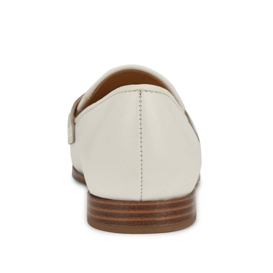 mocassini casual manner