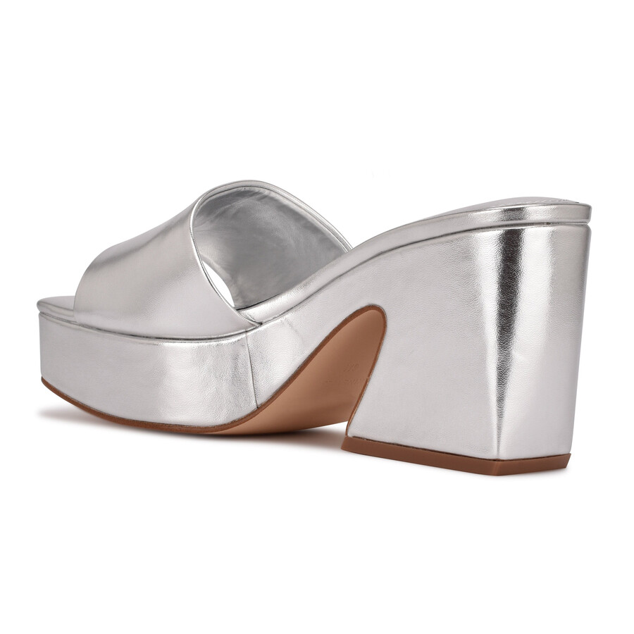 sandali con plateau oklee